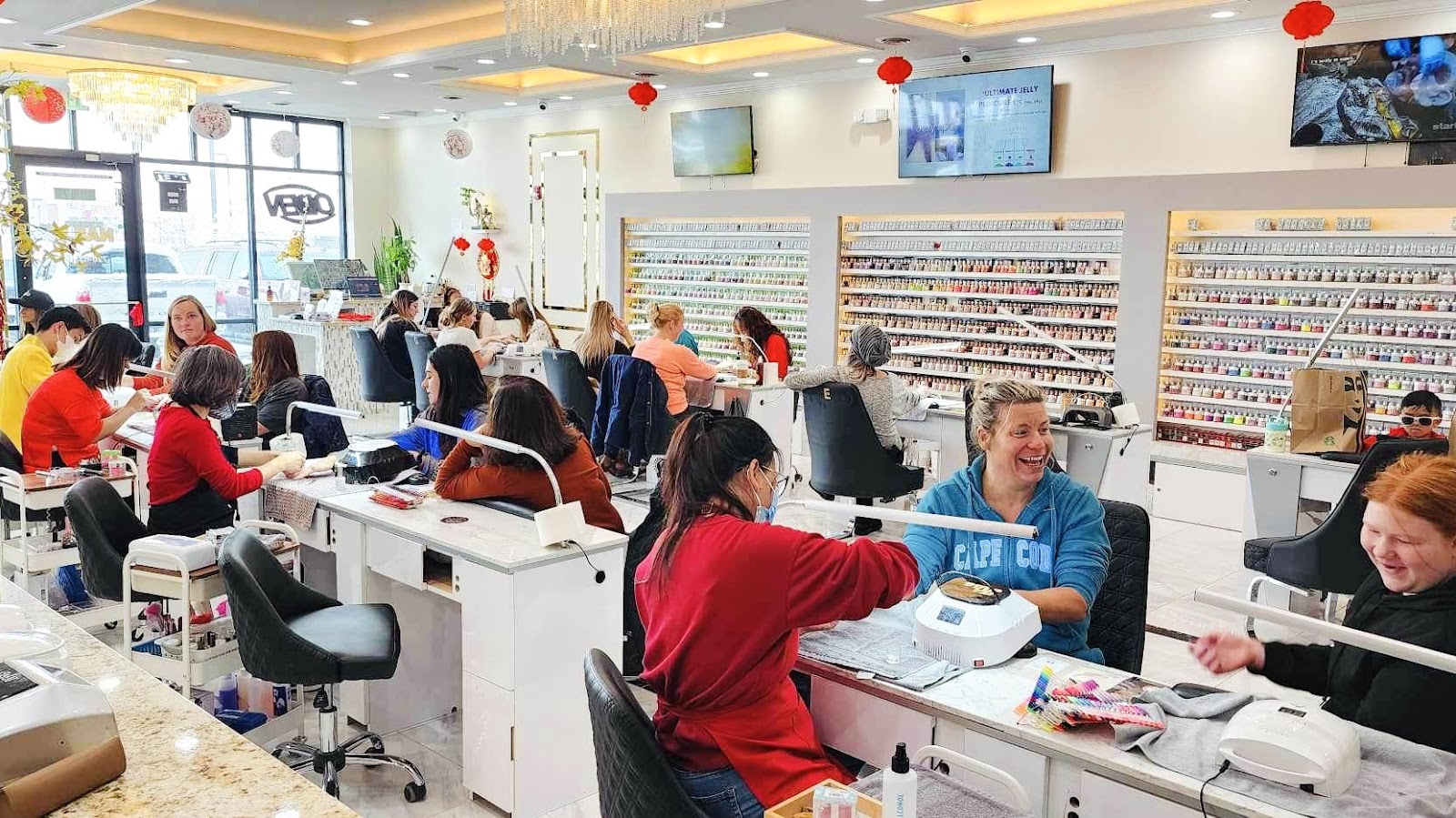 Contempo Nails Plus Spa and Lashes logo